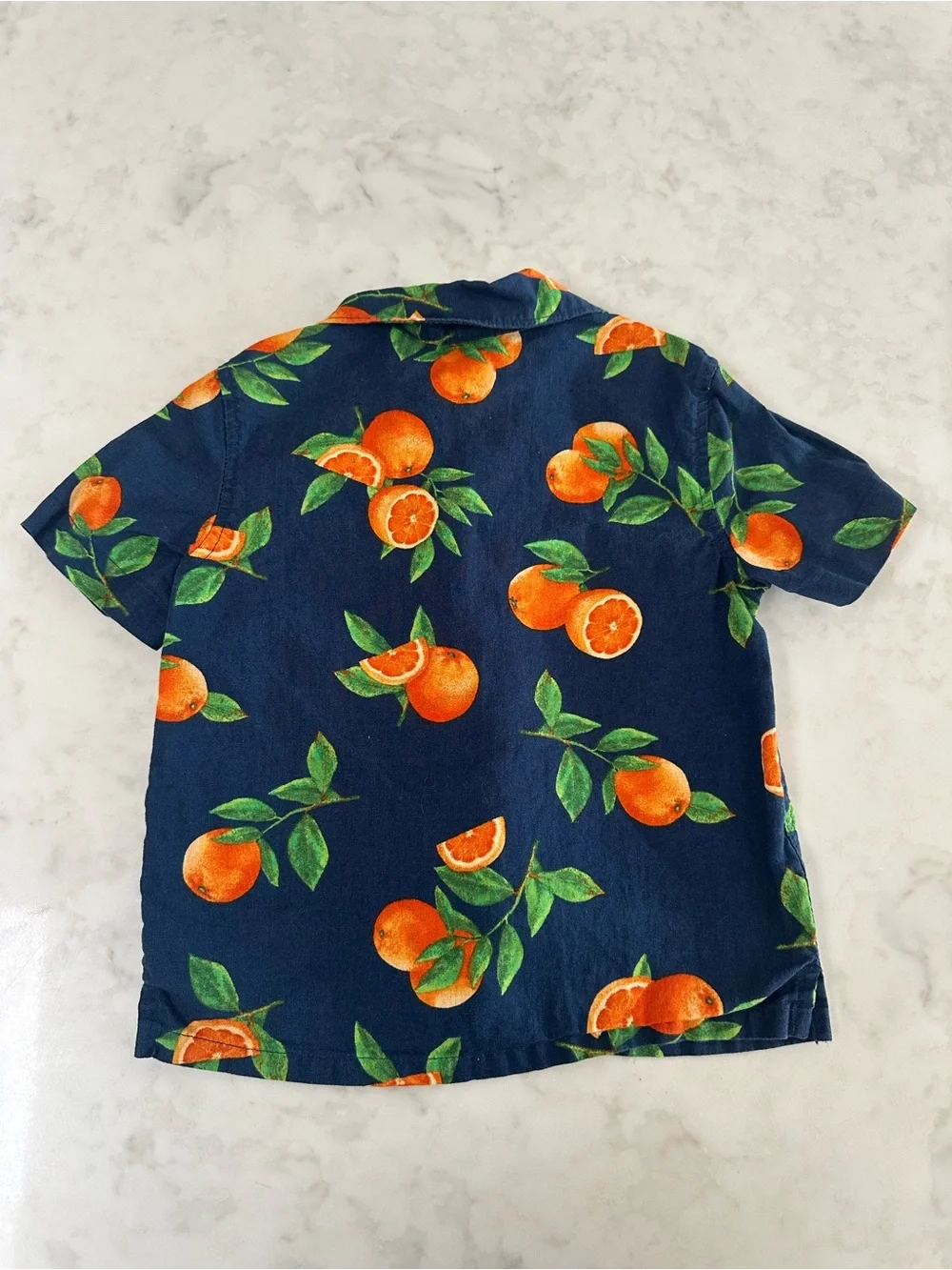 Old Navy Short-Sleeve Linen Blend Button-Up Shirt with Orange Fruit Print. 4T